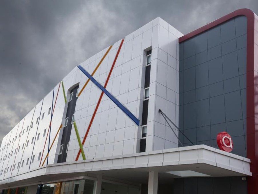 Amaris Hotel Samarinda Exterior foto